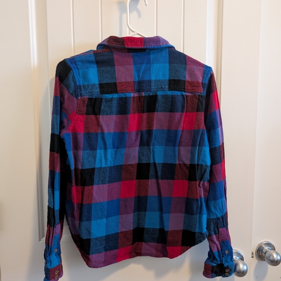 3 FOR $12 Plaid Button-Up Shirt in Red, Blue, and Black - Picture 3 of 4